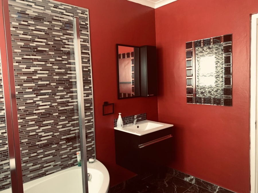 3 Bedroom Property for Sale in Summerstrand Eastern Cape